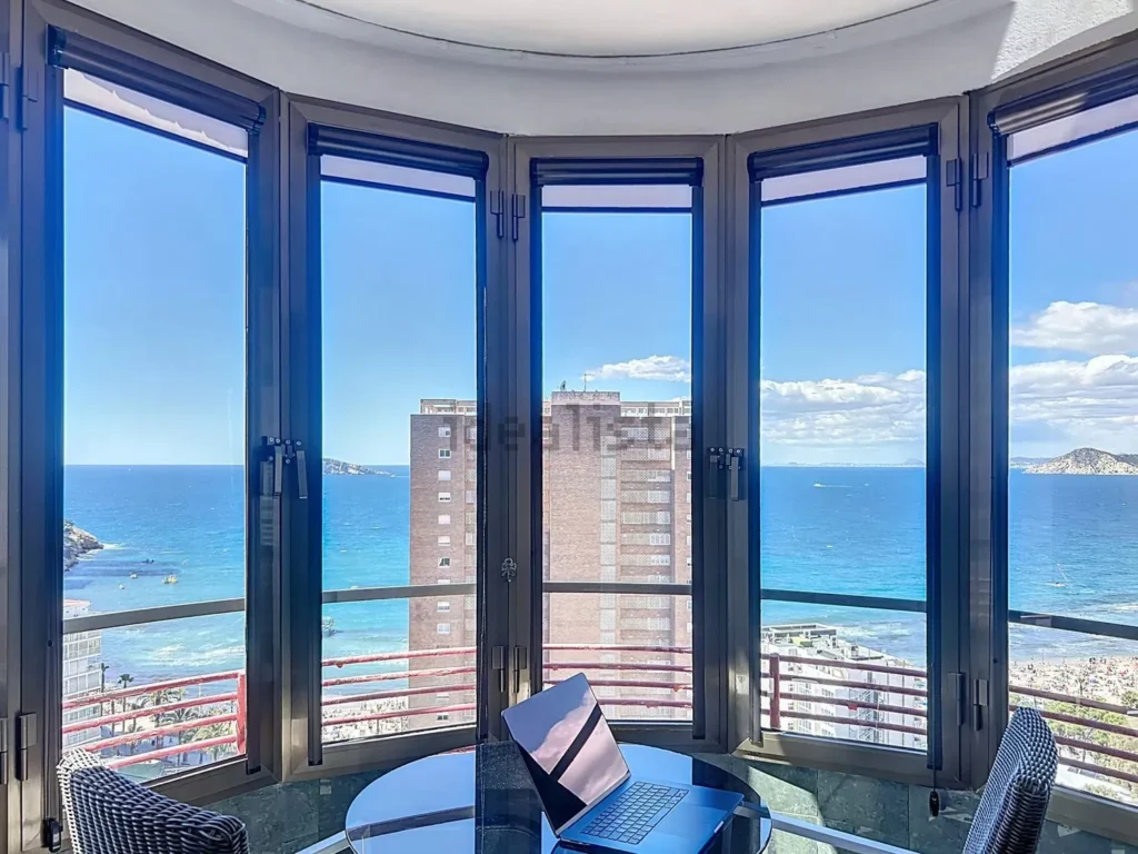 contactar inmobiliaria en Benidorm